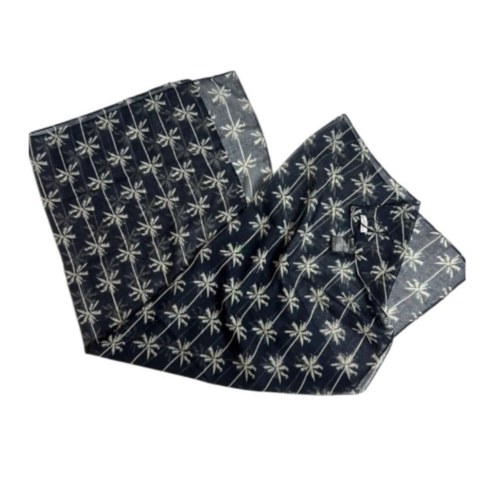 Cyrillus Blue and Cream Palm Scarf